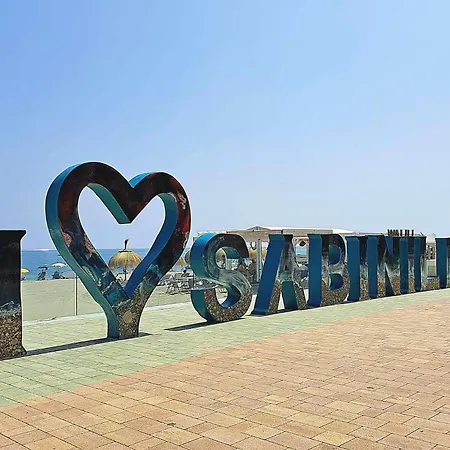 Small Oasis #2 - Manilva